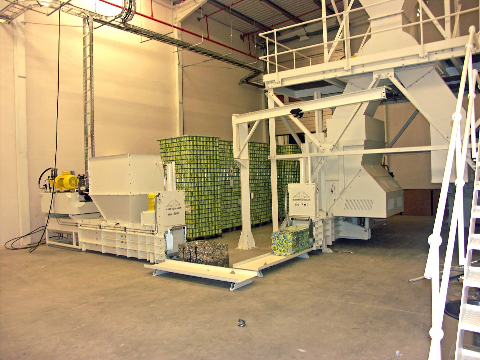 Can & Scrap Baler DS-A at customer site Austropressen