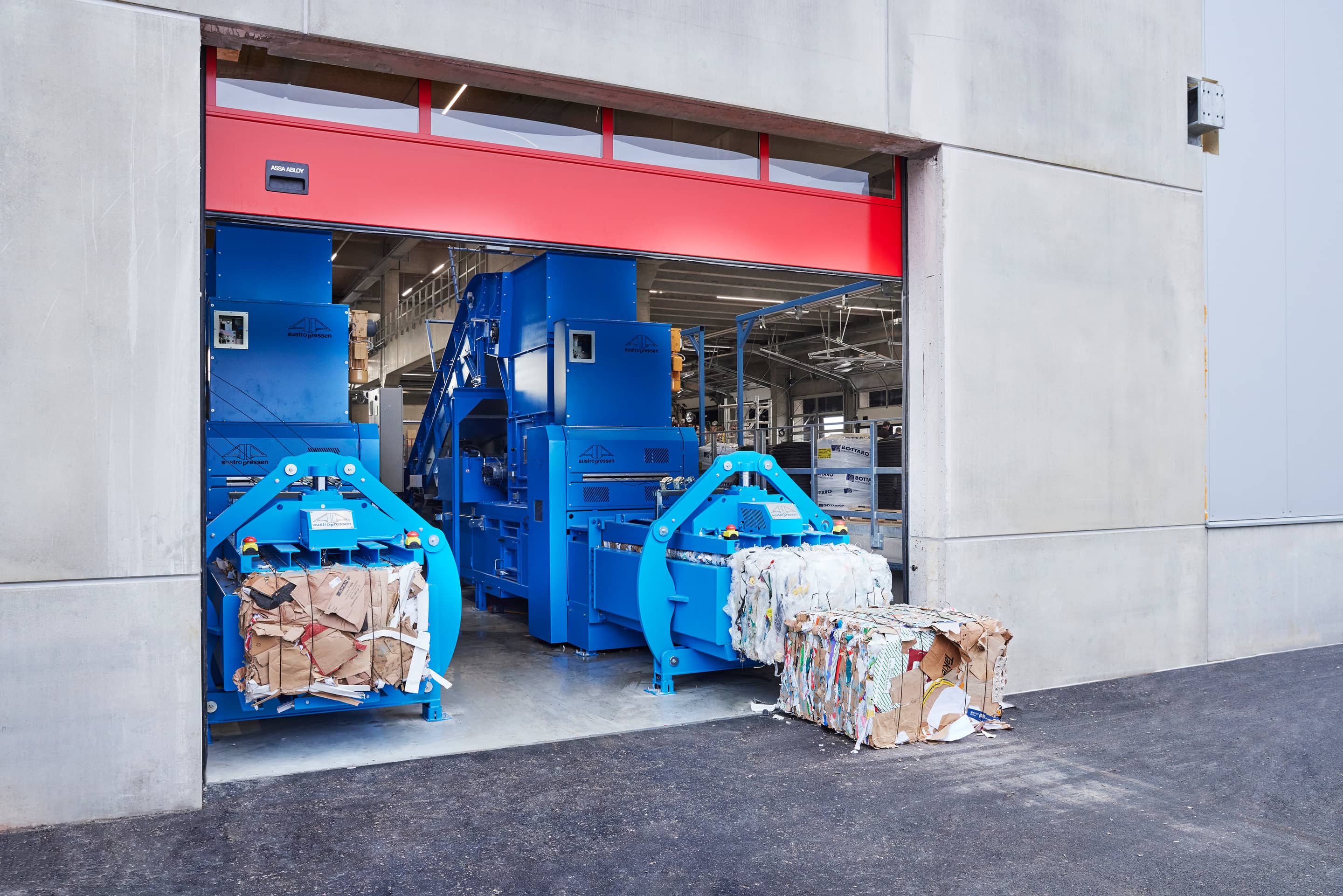 APK-E channel balers ensure optimal compaction of single-use depost