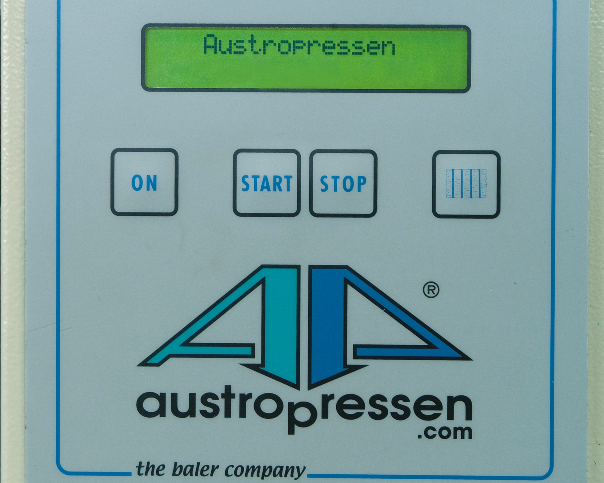 Austropressen vertical baling press APV